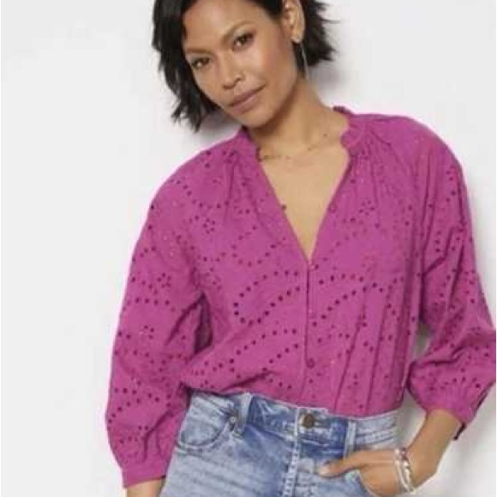 Evereve Fuchsia Eyelet Blouse